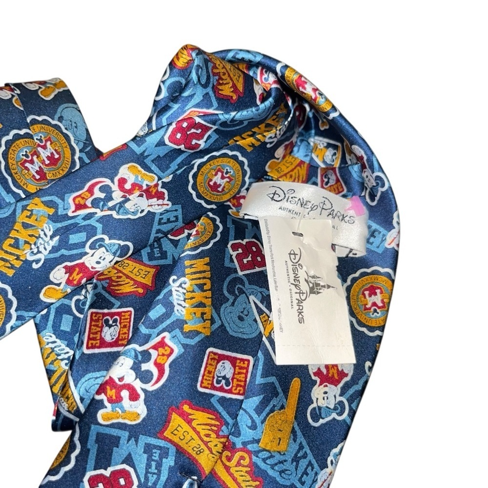New nwt Disney silk tie Mickey Mouse state football  necktie - Picture 3 of 3
